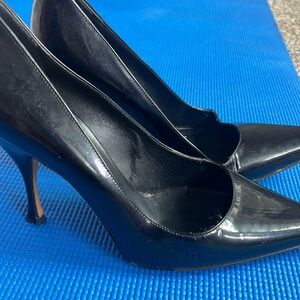 Micheal KOR black stilleto heel. Used.